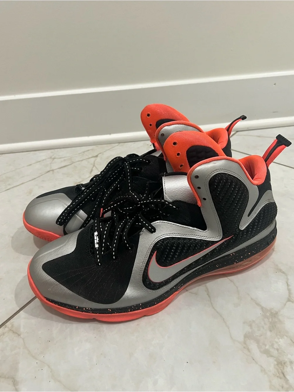 Nike LeBron 9 Bright Mango Sneakers Size 14 US